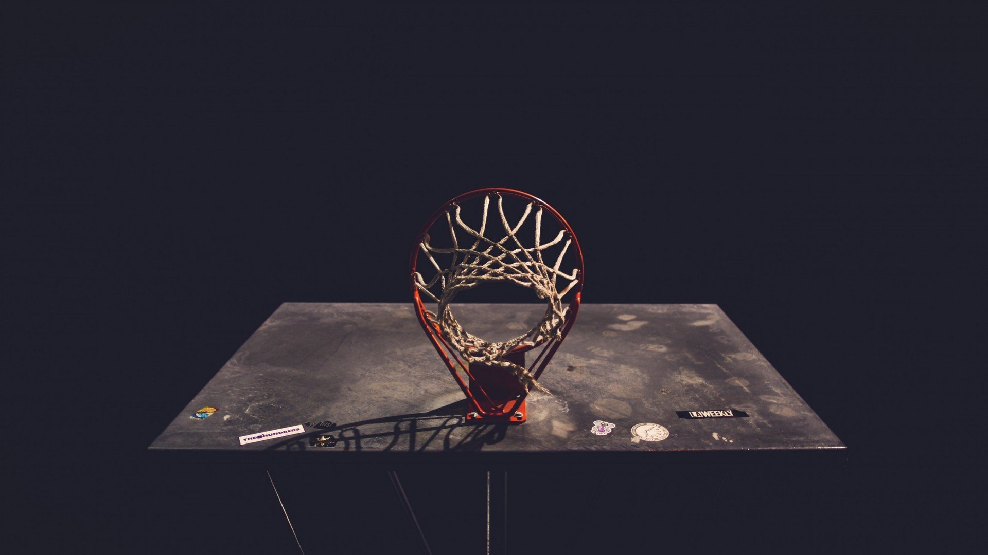 开云登录通道-VAR判罚再惹众怒，波尔图vs那不勒斯争议点球引爆舆论，裁判决定遭炮轰，VAR争议再起！波尔图vs那不勒斯点球判罚引爆舆论风暴
